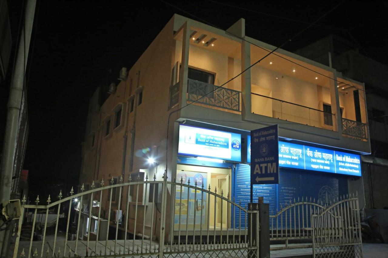 Hotel Madhusudan Executive Kolhapur Buitenkant foto